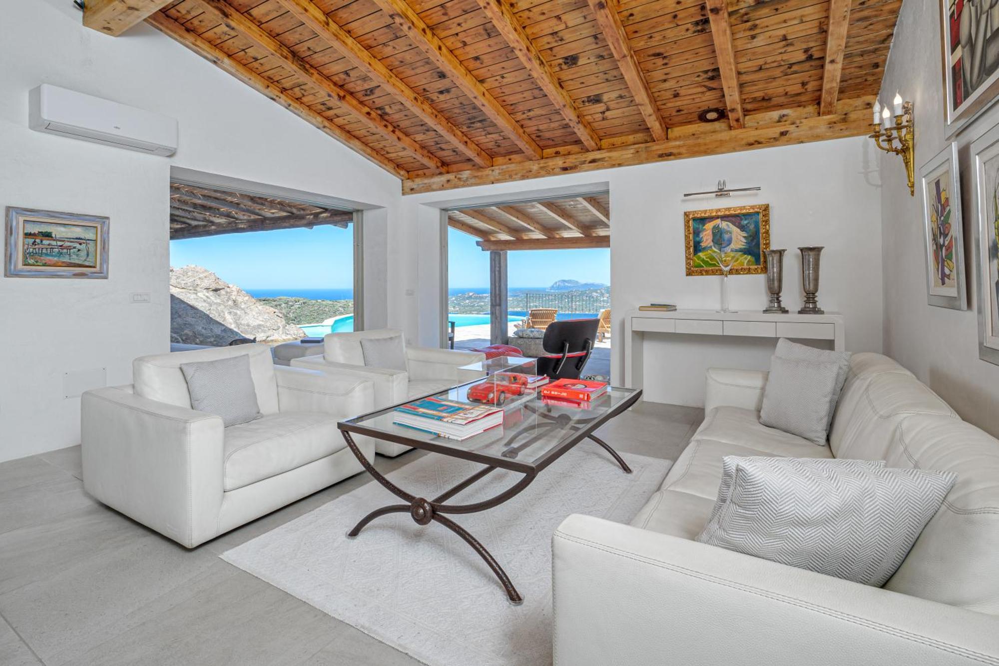 Holiday home Maryna Olbia